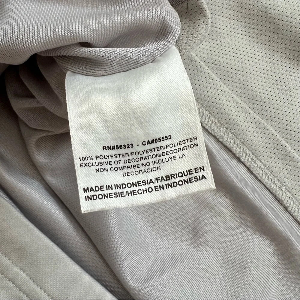 Used Jordan’s v neck Jersey North Carlina - Picture 5 of 8